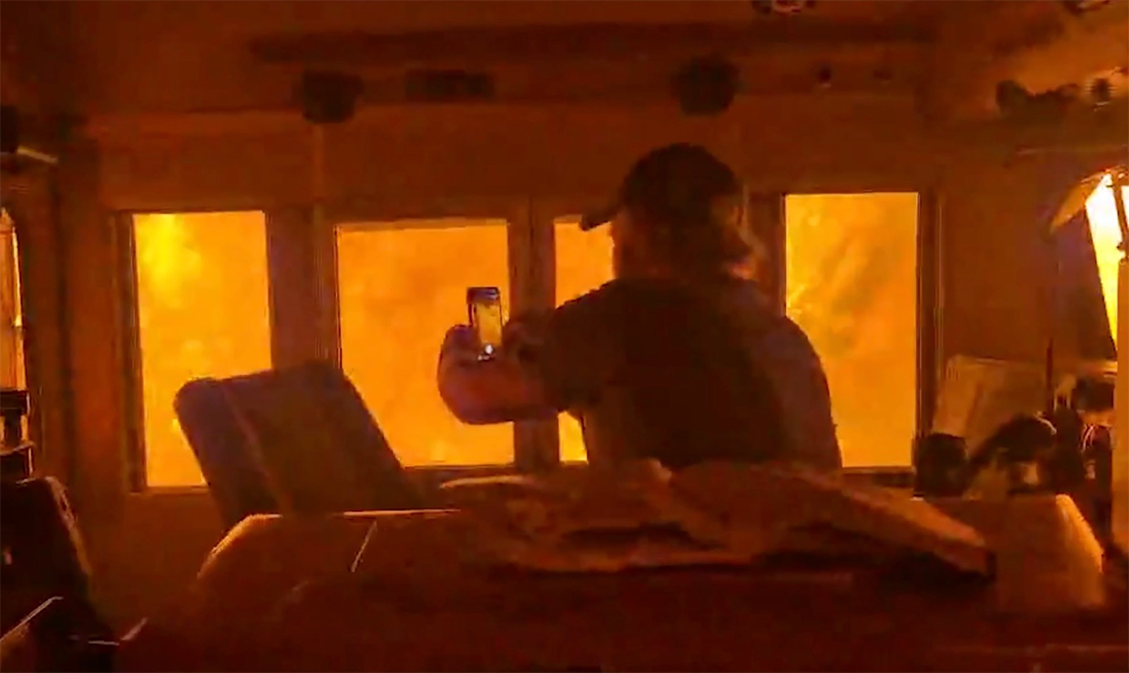 Freight Train Crew Safely Rescued After Being Surrounded by Wildfires Near Armstrong; Toronto Air Quality Worst Worldwide