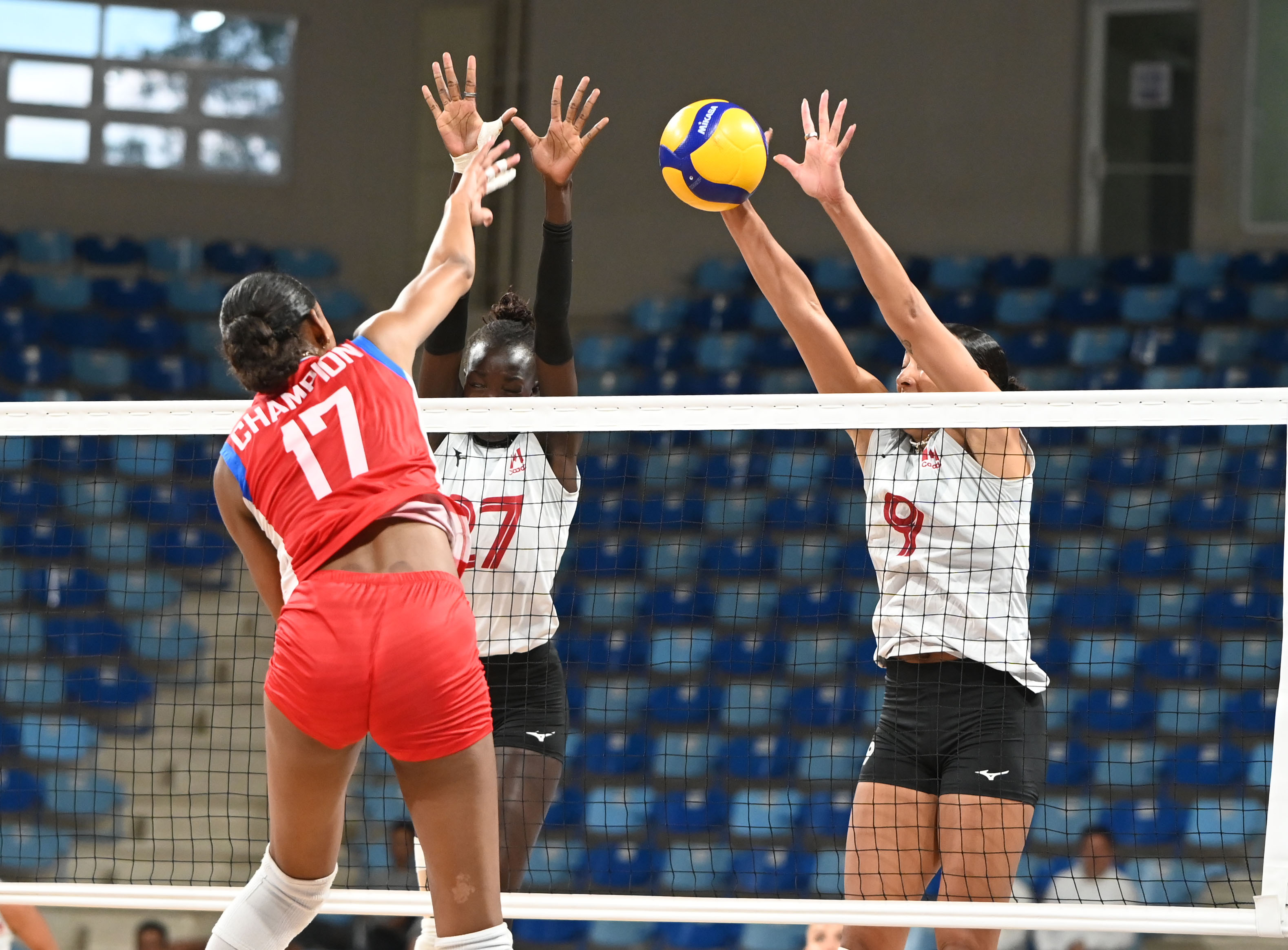 Canadian women’s volleyball team sweeps Puerto Rico in Olympic ...