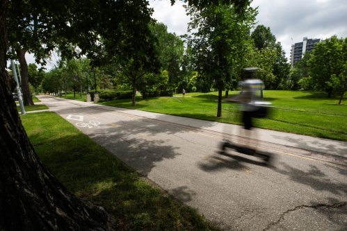 MIKAELA MACKENZIE / FREE PRESS
	
An e-scooter on the bike path along Assiniboine Avenue on Friday, July 17, 2026. 

For front & centre story.
Free Press 2026