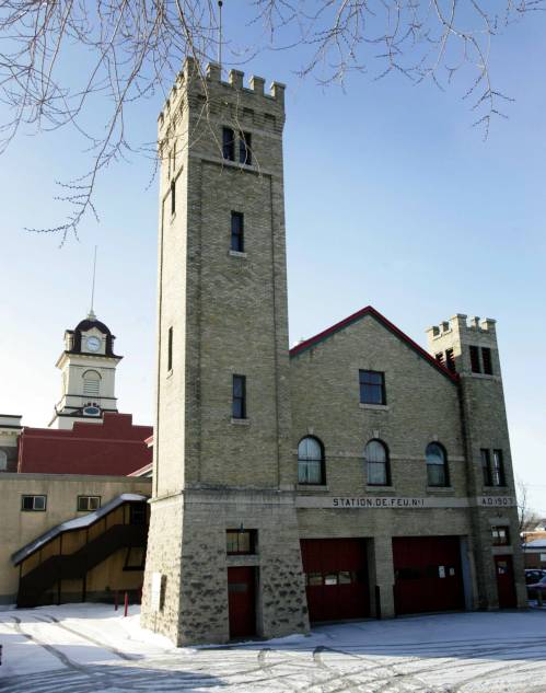 WAYNE GLOWACKI / FREE PRESS FILES
                                The old fire hall behind the St. Boniface City Hall Bld. on Provencher Blvd. March 19 2007