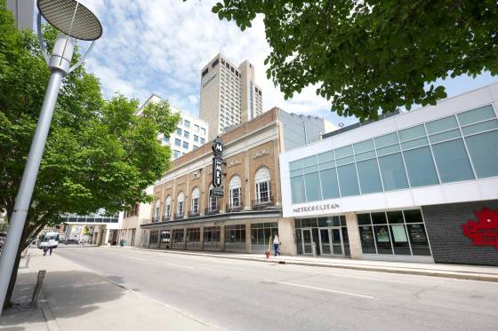 The Metropolitan Entertainment Complex at 281 Donald St. is part of a trio of buildings up for sale. (Ruth Bonneville / Free Press)