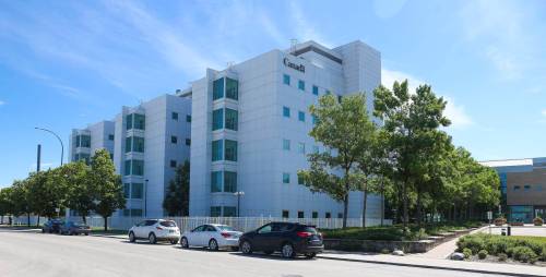 MIKE DEAL / FREE PRESS
                                The National Microbiology Lab in Winnipeg