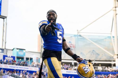 Mike Sudoma / Free Press 
                                The face of the Winnipeg Blue Bombers defence, Willie Jefferson likes to be consistent in his game day routine, including the night before kickoff.