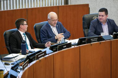 Ruth Bonneville / Free Press
                                Winnipeg city councillor Russ Wyatt arrived at the East Kildonan-Transcona community committee meeting almost an hour late, Thursday.