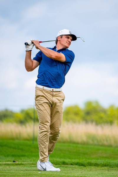 NIC ADAM / FREE PRESS FILES
                                Braxton Kuntz watches a shot in the Manitoba Open in 2024. Kuntz qualified for this week&rsquo;s tournament on Monday and is playing in the event for the fourth time.
