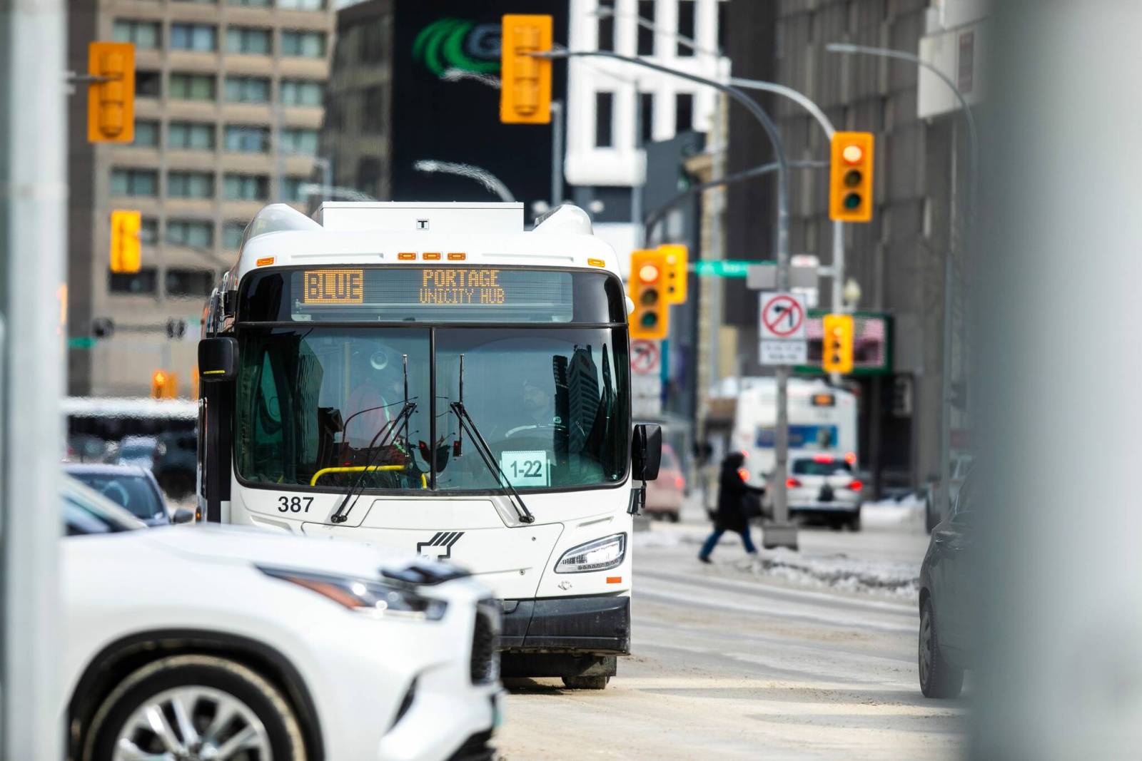 Transit union pleads for full shields after near ‘hijacking situation' Driver on leave after being threatened with hatchet By: Nicole Buffie Posted: 6:37 PM CDT Thursday, Aug. 20, 2026