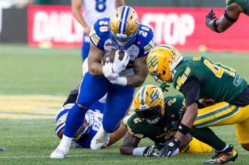 Timothy Matwey / THE CANADIAN PRESS
                                Blue Bombers running back Brady Oliveira had 110 yards on 14 carries in the first half of Winnipeg&rsquo;s 22-19 loss to the Edmonton Elks, Friday in Edmonton.