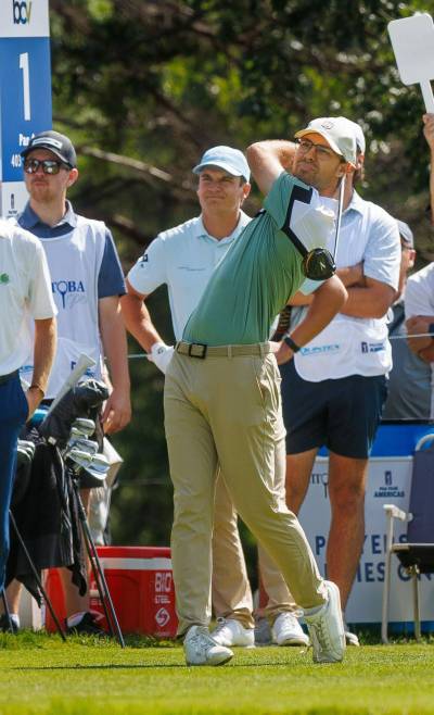 MIKE DEAL / FREE PRESS
                                Manitoba men&rsquo;s amateur champion Rory Neill teed off at Elmhurst Golf and Country club last Thursday for the Manitoba Open. General Manager of the Glendale Golf and Country Club, James Chapman, said Monday he was thrilled to see the links represented by Neill last week.