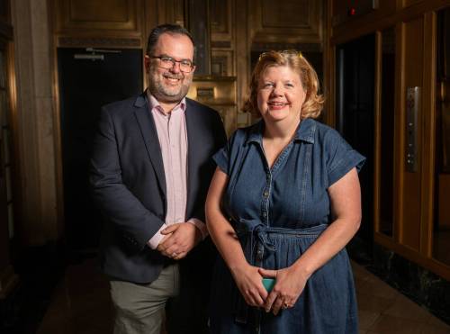 ROBERT LEE / FREE PRESS
                                Curtis Brown and Mary Agnes Welch were partners at Probe Research and are now shareholders of Abacus Data.