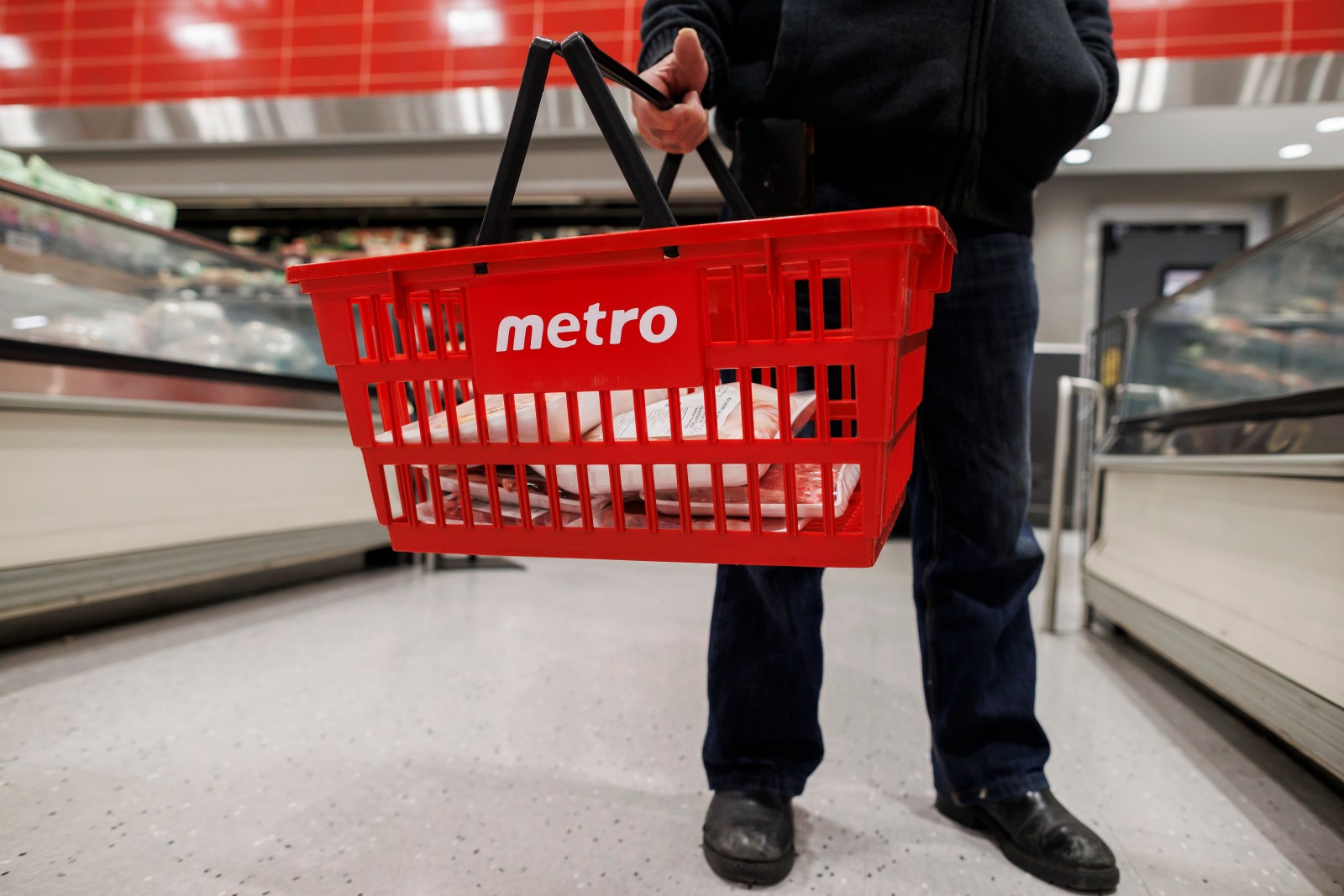 winnipegfreepress.com - The Canadian Press - Grocery and drugstore retailer Metro reports Q3 profit down from year ago