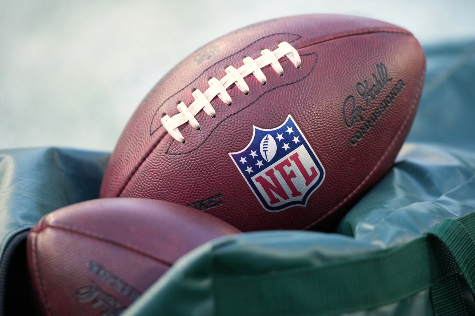 winnipegfreepress.com - Josh Dubow, The Associated Press - NFL complains about changes by Nielsen to TV ratings measurements