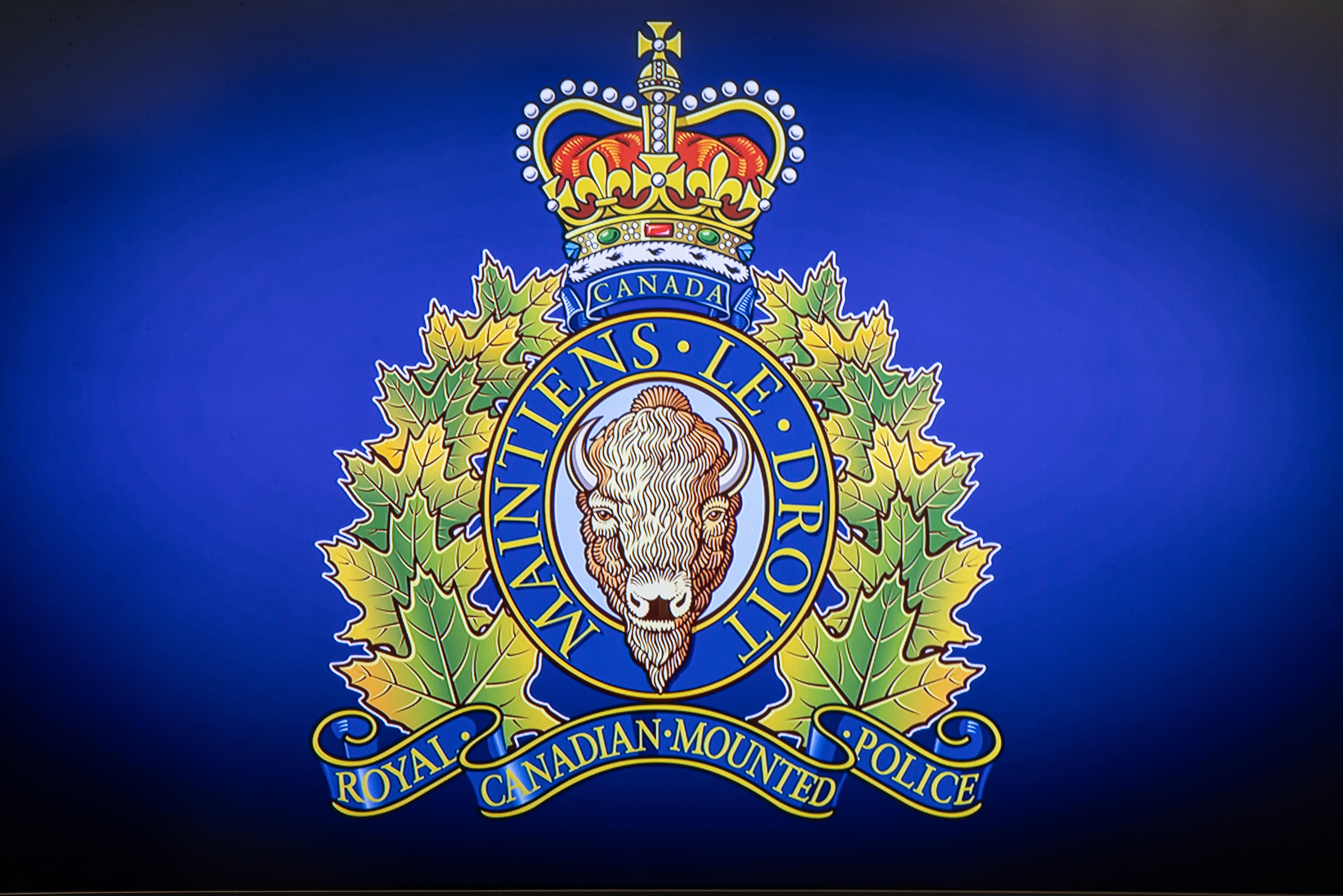 RCMP in Fort Smith, Alta., issue shelter-in-place order as they search for armed suspect after shooting injures three