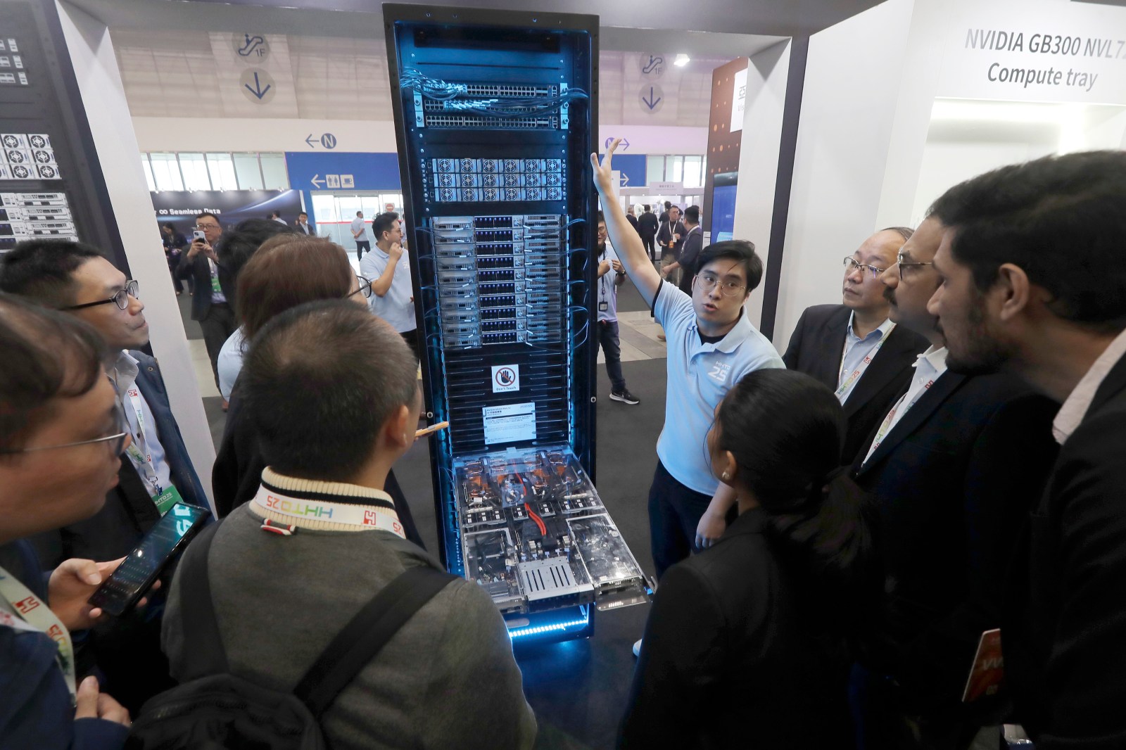 Taiwan Indicts Nine Over AI Server Exports to China