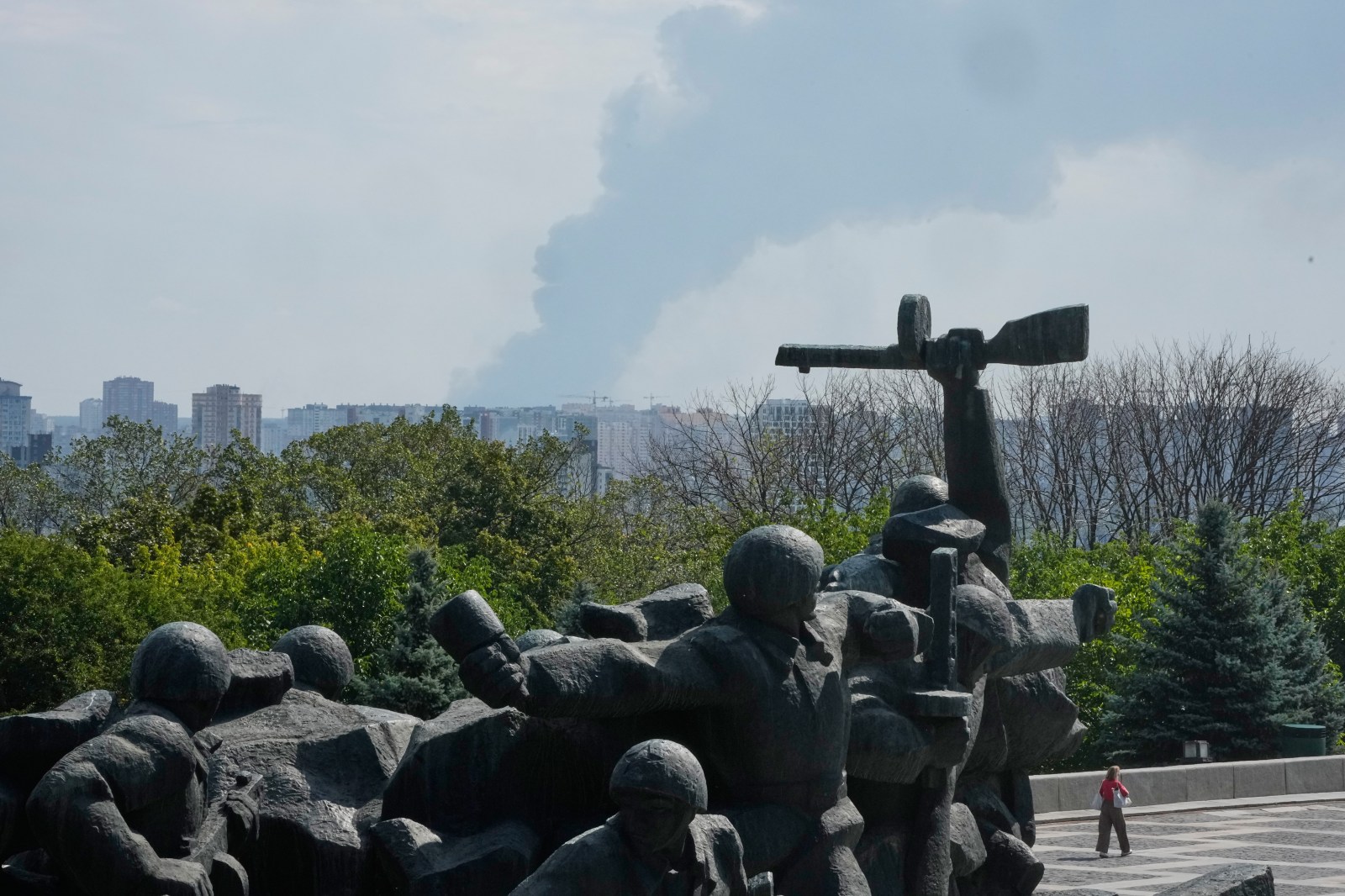 Russia bombards Kyiv and other cities in onslaught testing Ukraine's defenses