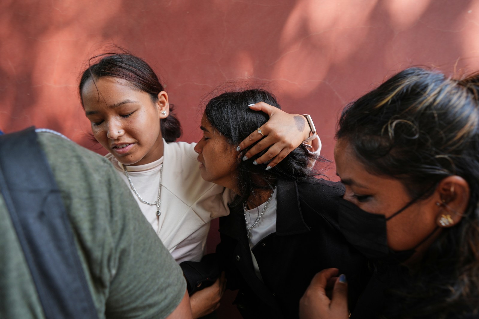 winnipegfreepress.com - The Associated Press - The Latest: Rescuers search for hundreds still missing in area of Nepal-China border disaster