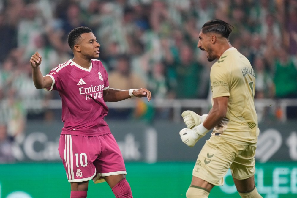 Real Madrid and PSG lose their first games in the domestic leagues Real Madrid and PSG lose their first games in the domestic leagues