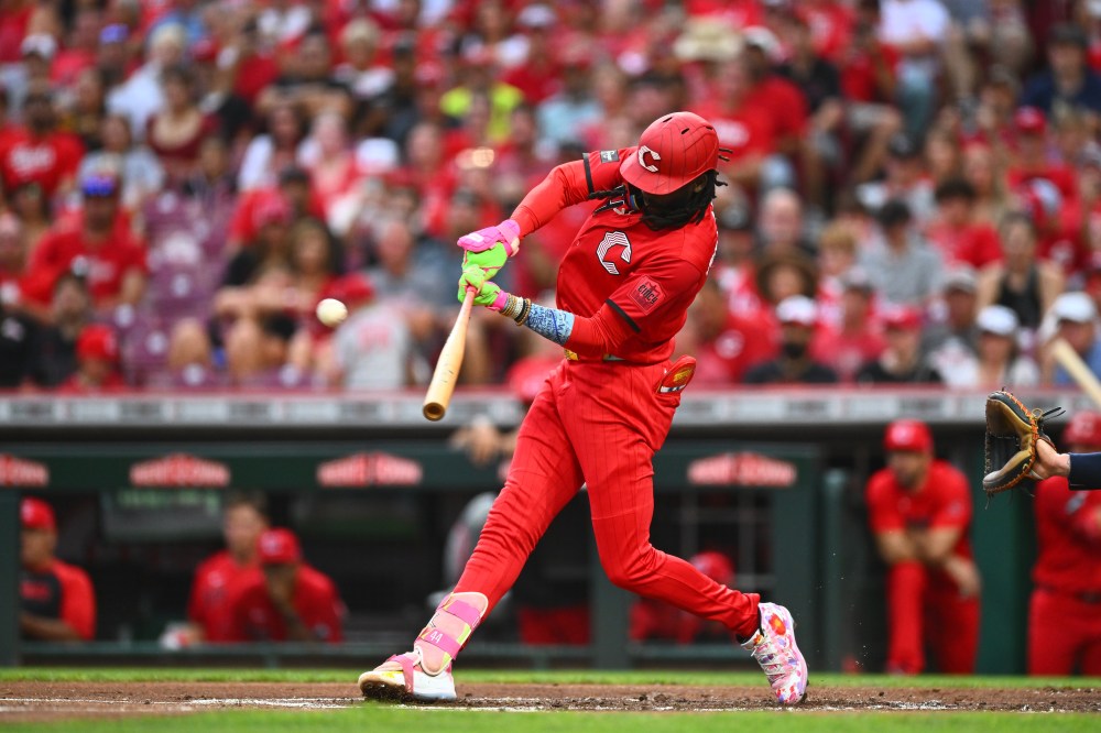 Reds hit 3 home runs and hold on for 5-3 victory over Brewers Reds hit 3 home runs and hold on for 5-3 victory over Brewers