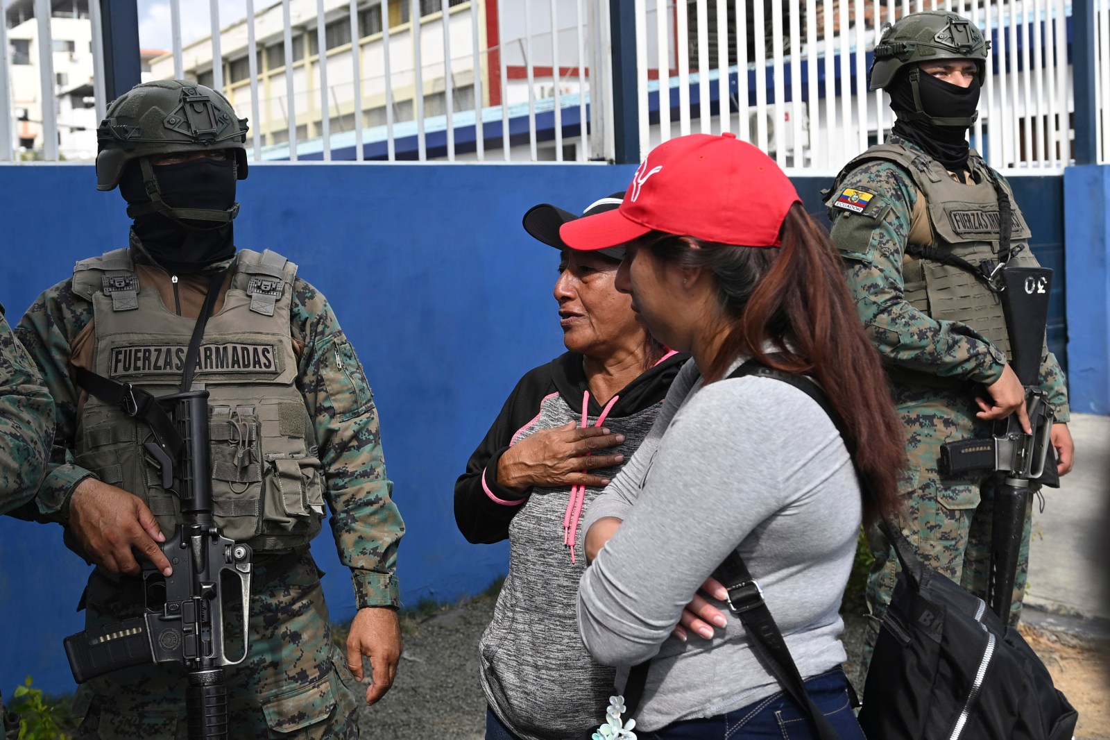 US sinks an Ecuadorian boat in the Pacific it alleges is tied to drug trafficking