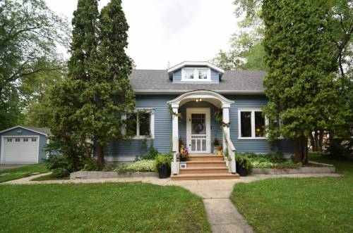 The 1,681 sq. ft., one-and-a-half storey has great curb appeal.
