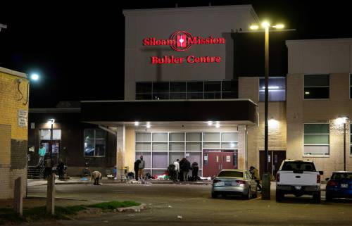 ROBERT LEE / FREE PRESS FILES
                                During the first eight months of 2026 Winnipeg Fire Paramedic Service crews were dispatched a combined 1,771 times to the two Siloam Mission properties at 303 Stanley St. and 300 Princess St.