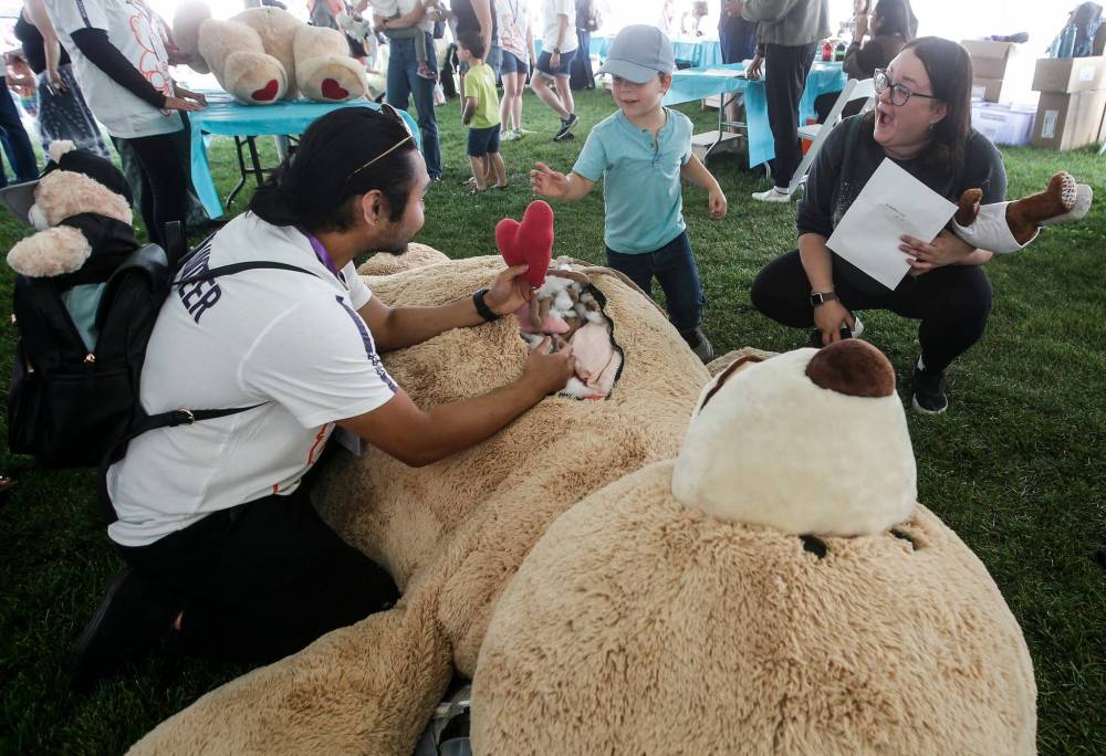 JOHN WOODS / FREE PRESS FILES
                                The bears are back for the free Teddy Bears&rsquo; Picnic in Assiniboine Park on Sunday.