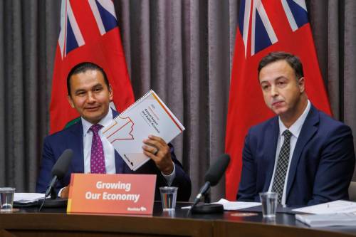 MIKE DEAL / FREE PRESS
                                Premier Wab Kinew and Finance Minister Adrien Sala announced that the province is on track to balance the budget next year after cutting the deficit in half since the third quarter update during a press conference on Monday.