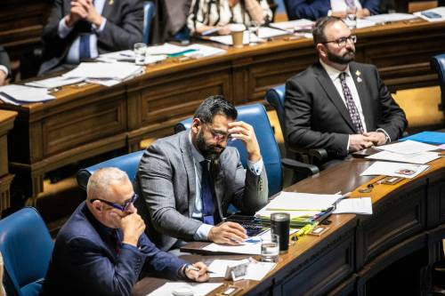 MIKAELA MACKENZIE / FREE PRESS FILES
                                Leader Obby Khan&rsquo;s Progressive Conservative party has seen it&rsquo;s support in rural and northern Manitoba drop to 39 per cent, its lowest level since the 2023 election.