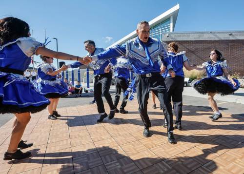 JOHN WOODS / FREE PRESS
                                Norman Chief Memorial Dancers perform during a National Day of Truth and Reconciliation event at the Winnipeg Police Service north district station in Winnipeg, Sunday, September 27, 2026. reporter: malak