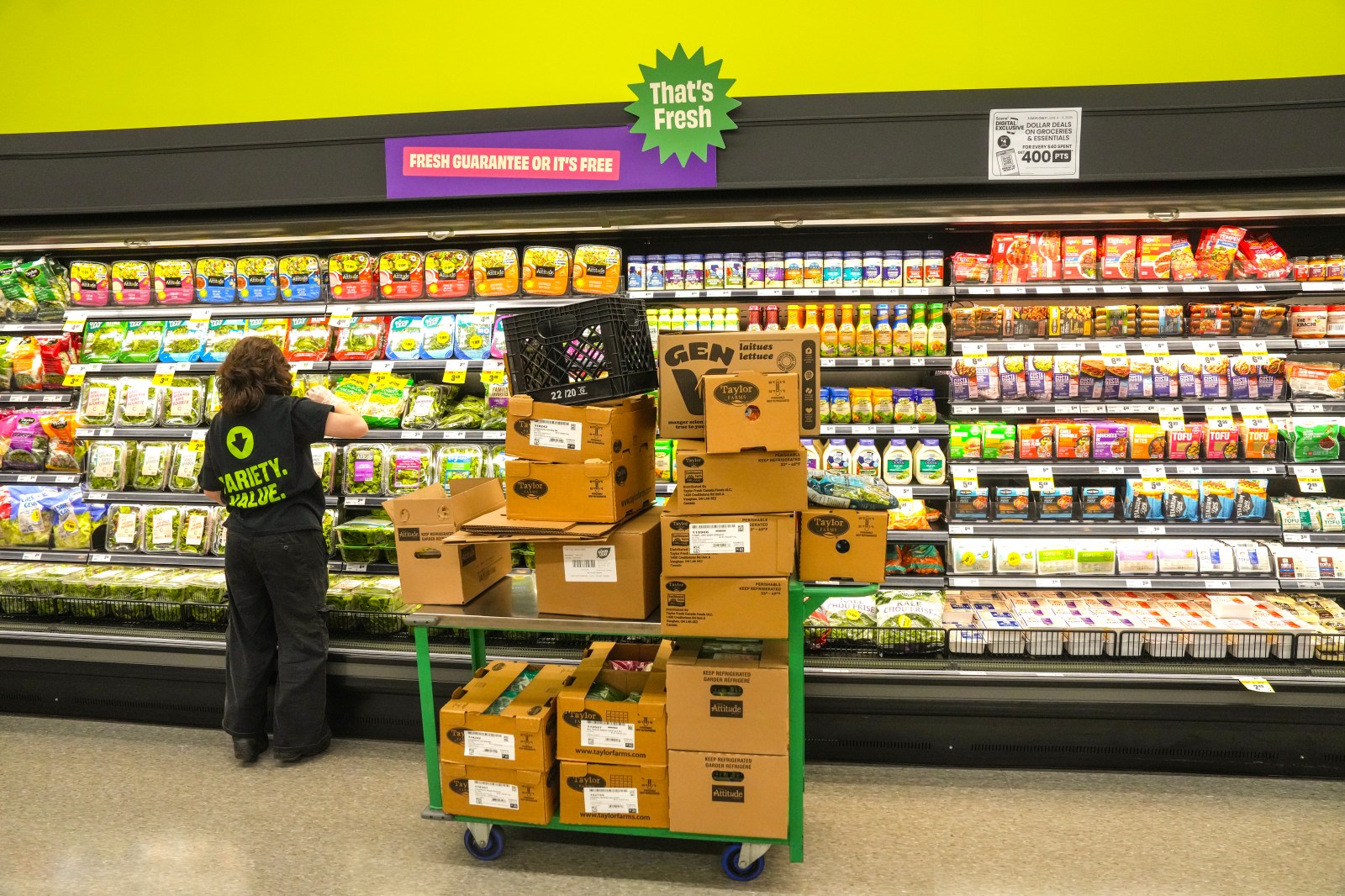 Canada's reciprocal tariffs unlikely to hit consumers' grocery bills, economists say