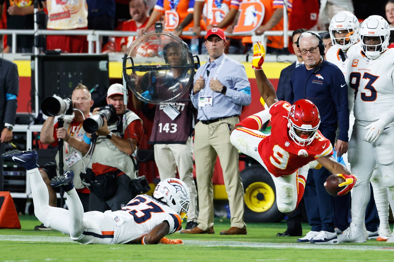 A 1930s ‘Heisman' shovel pass sets tone for Chiefs' 31-10 win over Denver, and maybe for the season
