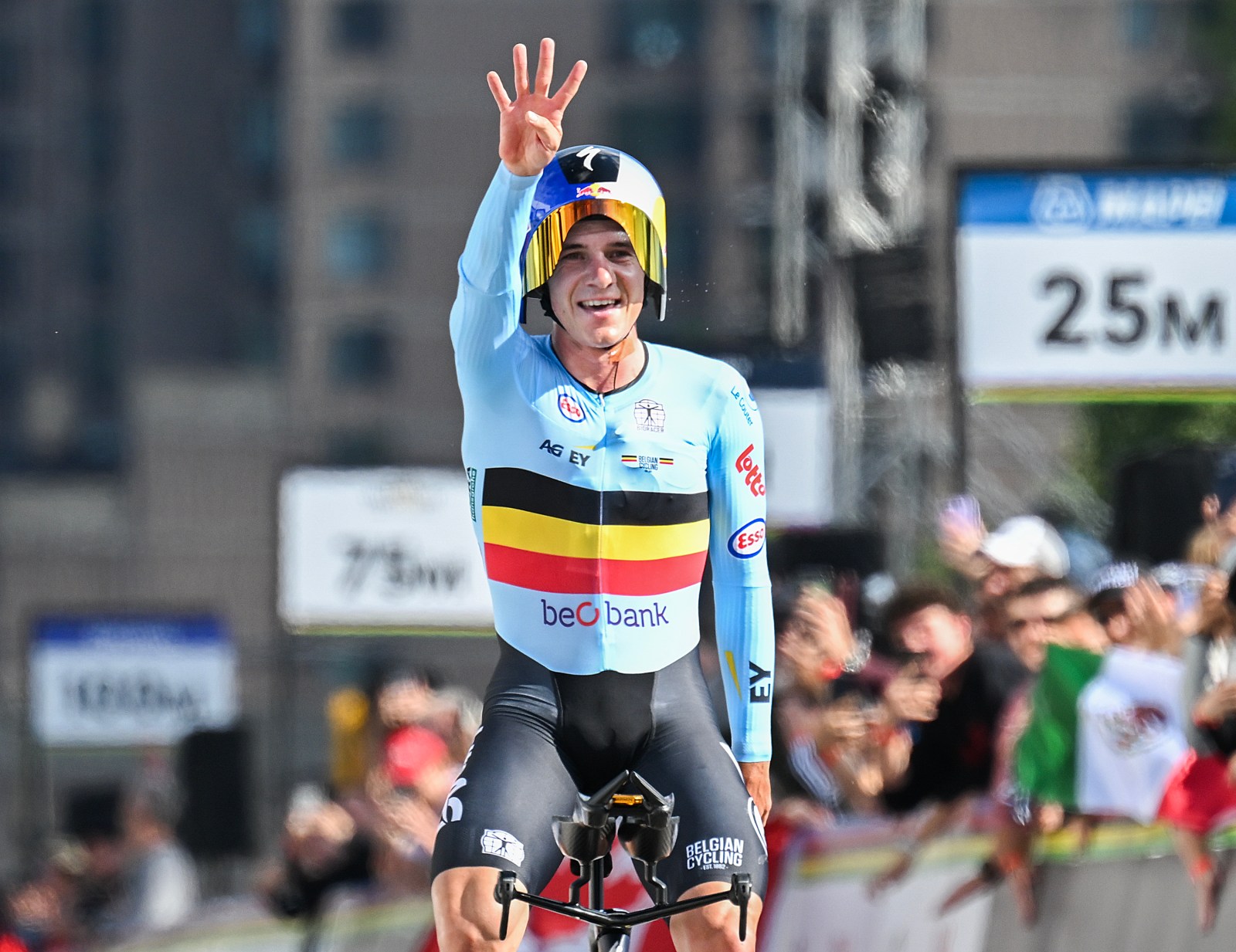 A historic four-peat for Belgian cyclist Remco Evenepoel in Montreal