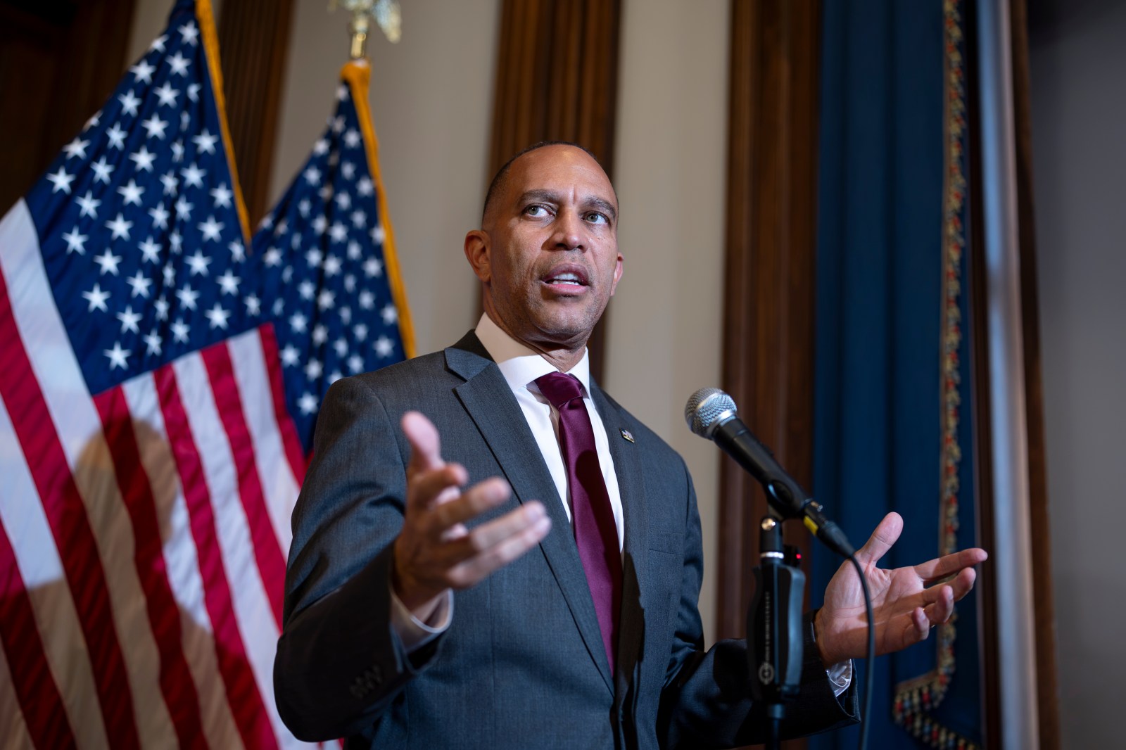House Democrats Outline Oversight Plan for Trump Administration