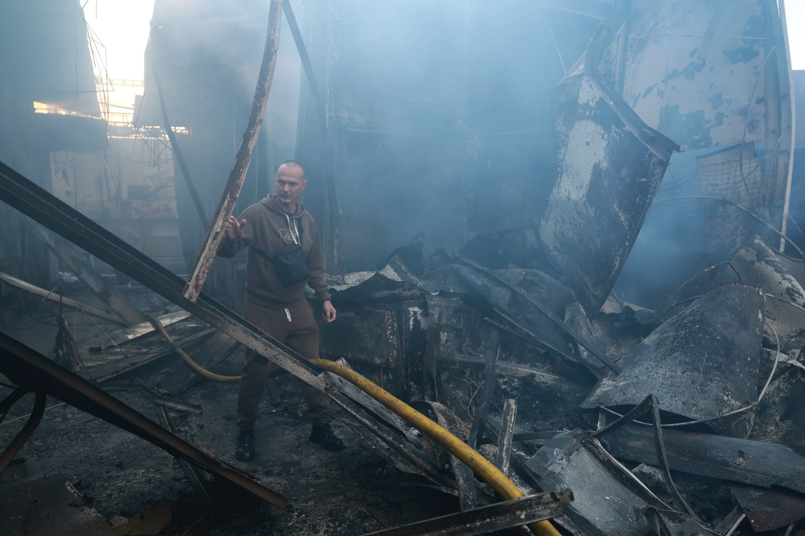 Russian drones kill civilians as Ukraine reports battlefield gains