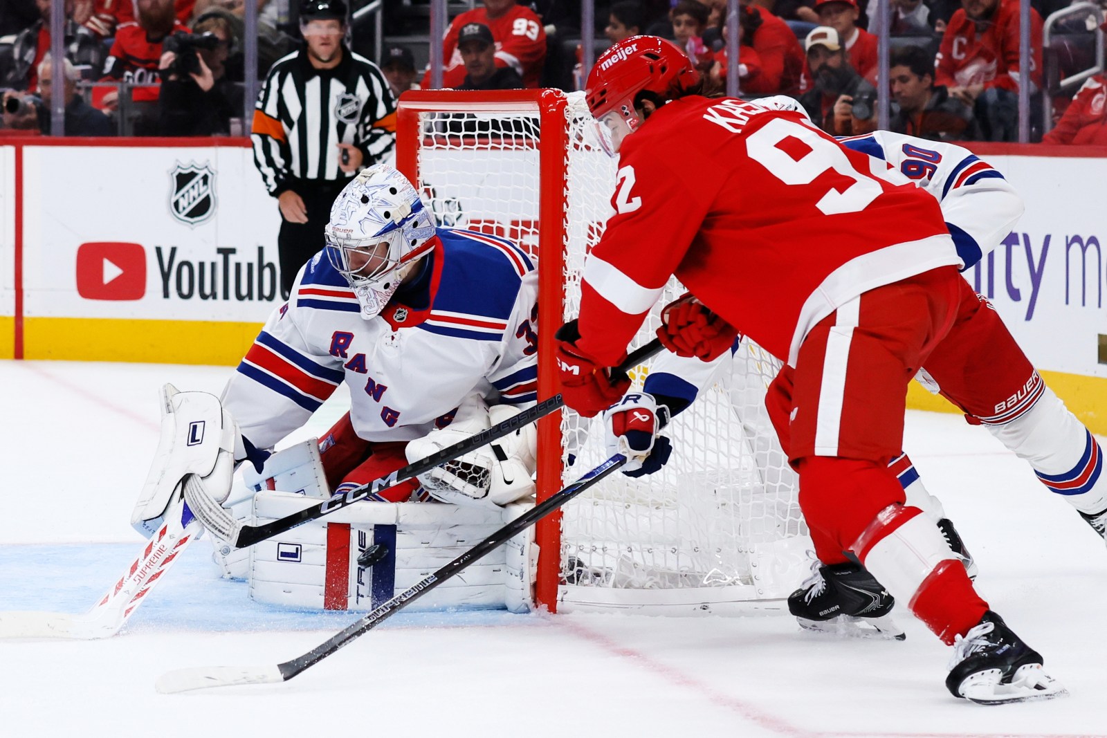 Rookie Dylan Garand posts first NHL shutout as Rangers beat Red Wings 2‑0