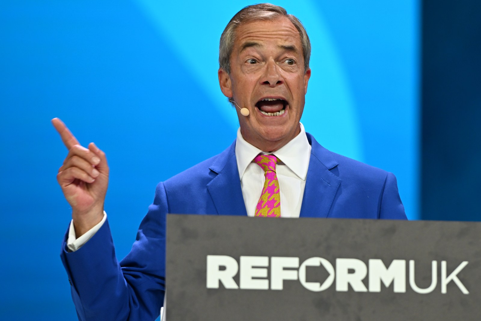 Deputy says Nigel Farage’s safety warnings were ignored after terror plot charge