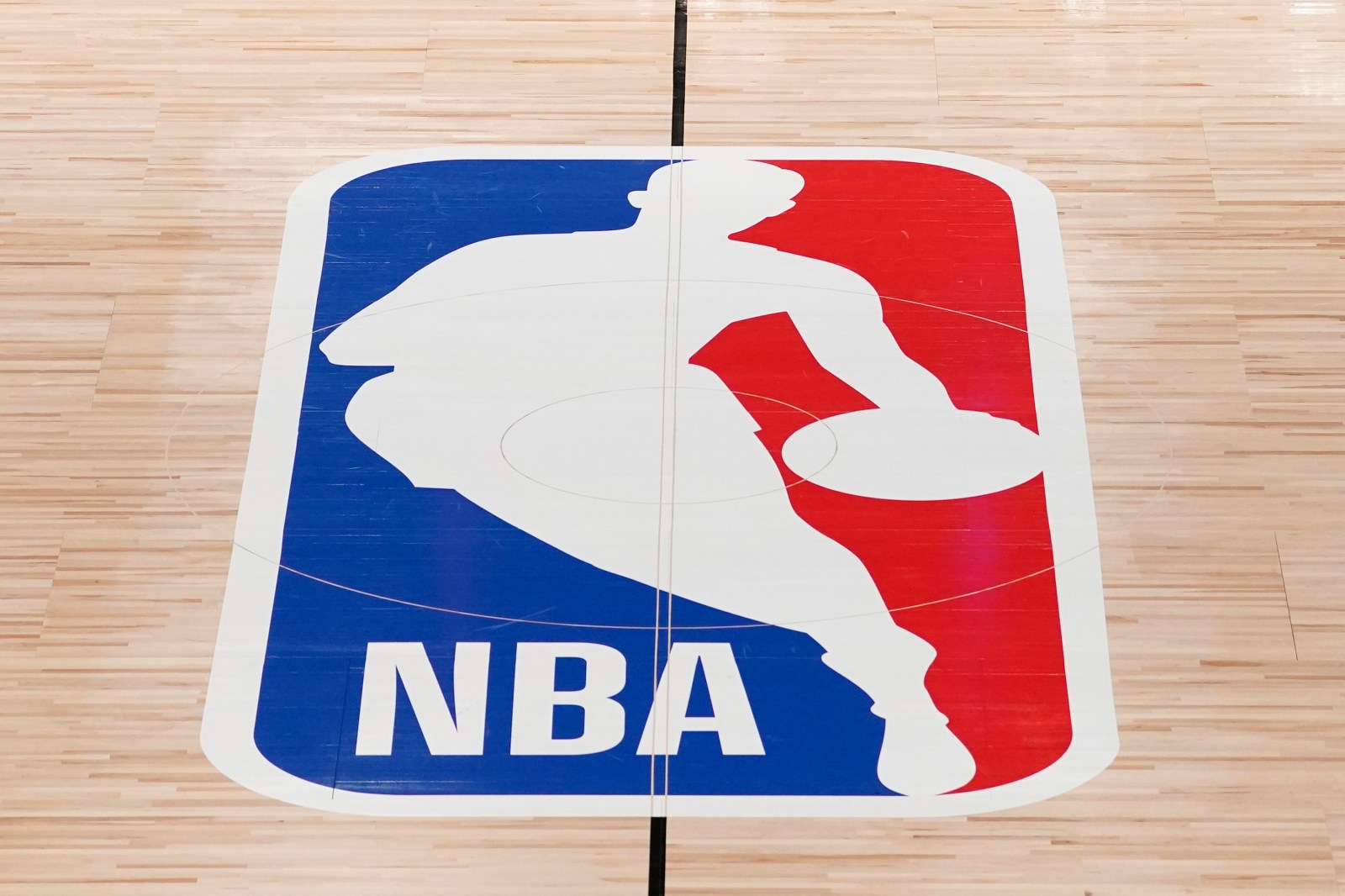 winnipegfreepress.com - The Associated Press - NBA is experimenting with smart basketballs and official wrist wearables in select preseason games