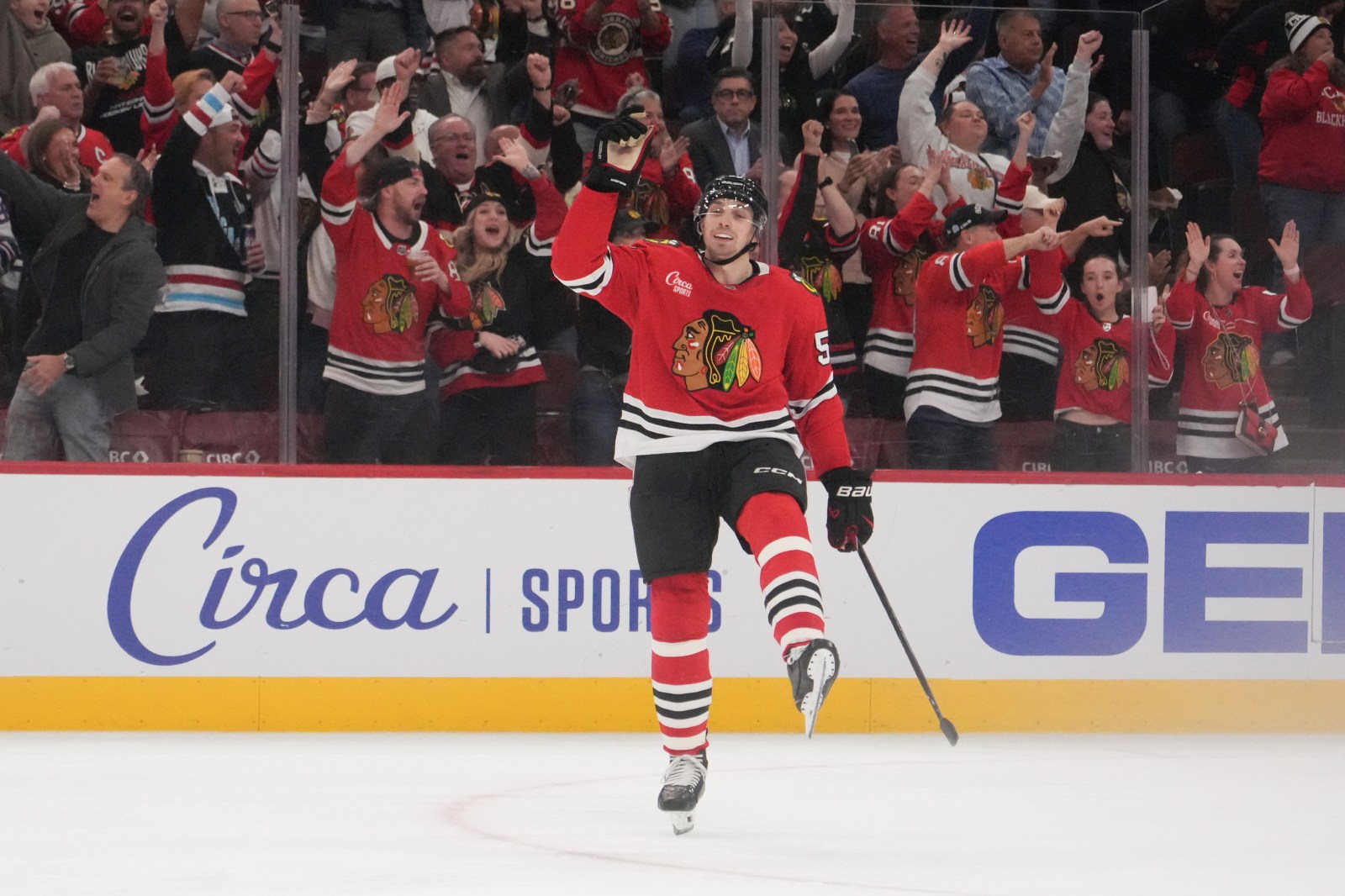 Rinzel, Frondell power Blackhawks to 4-2 home opener win over Blues