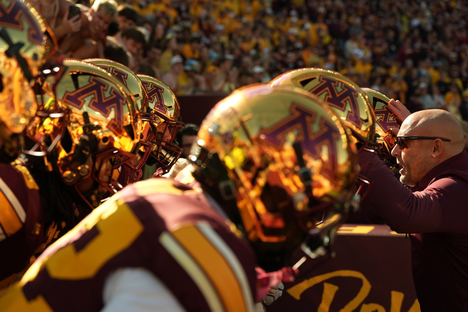P.J. Fleck celebrates 100th career win as Minnesota beats Michigan at home