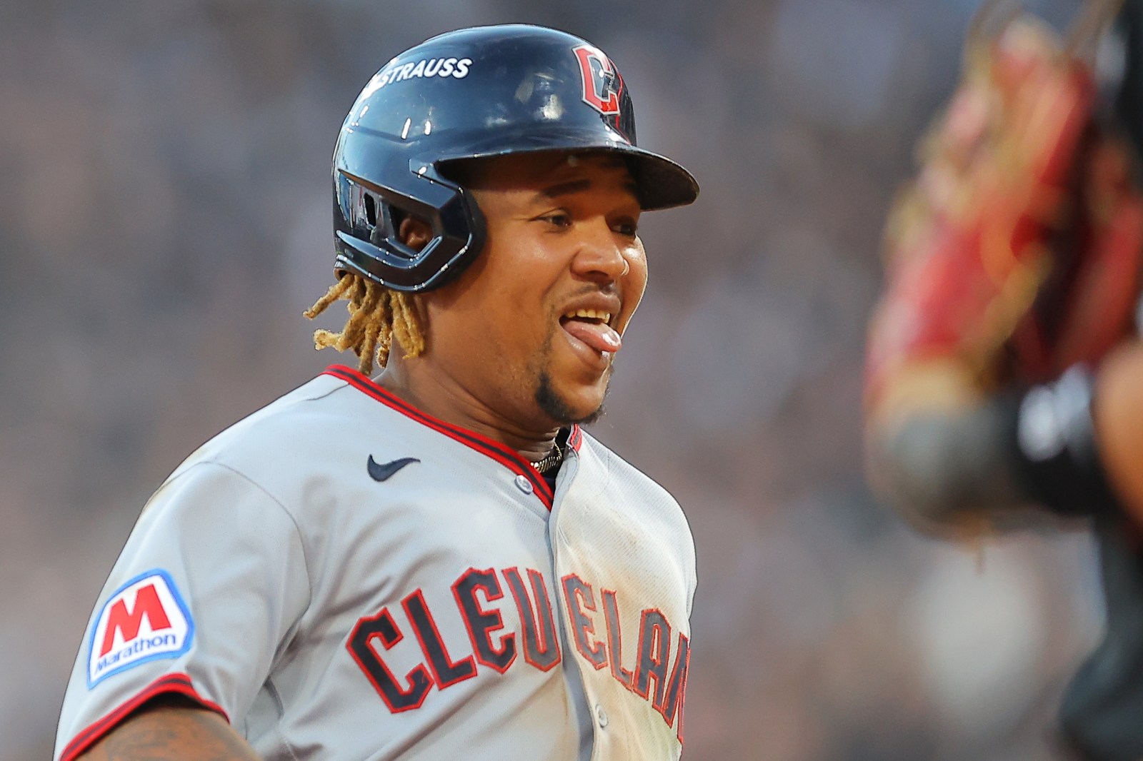 José Ramírez powers Guardians past White Sox to stay alive in ALDS