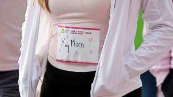 JOHN WOODS / FREE PRESS
People participate in the annual Canadian Cancer Society Run For The Cure at Assiniboine Park in Winnipeg, Sunday, October 4, 2026. 

reporter: maggie