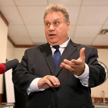 Mike Sudoma / Free Press
                                Mayoral candidate Mike Vogiatzakis speaks to media Monday opponent Kevin Klein&rsquo;s alleged attempt to have him step down from the mayoral race and partner with Klein if elected as mayor.