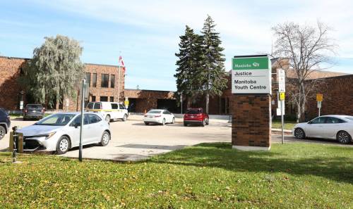 Ruth Bonneville / Free Press
                                The volunteer Prison Libraries Committee was informed last month its monthly pop-up library at Manitoba Youth Centre is no longer required.