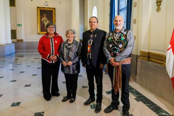 Gov. Gen. Louise Arbour (second from left) with (from left): CEO Gayle Gruben, Manitoba Inuit Association; Grand Chief Garrison Settee, Manitoba Keewatinowi Okimakanak; and Minister Will Goodon, Manitoba Métis Federation. (Mike Deal / Free Press)
