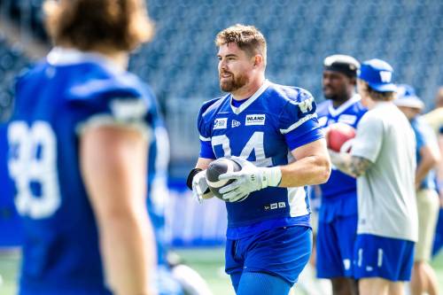 MIKAELA MACKENZIE / FREE PRESS FILES
                                Winnipeg Blue Bombers defensive tackle Jake Ceresna said the club is in a valley at the moment with three weeks left in the regular season, but has confidence the Blue and Gold and &lsquo;get back to the peak.&rsquo;