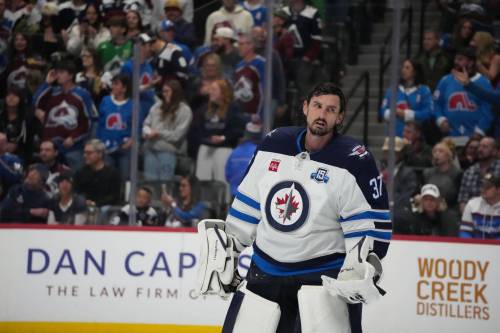DAVID ZALUBOWSKI/ THE ASSOCIATED PRESS FILES
                                Thursday marks Day 29 of Winnipeg Jets franchise goaltender Connor Hellebuyck&rsquo;s suspension this season after not reporting to training camp.