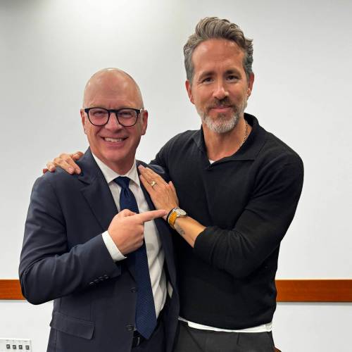 SUPPLIED
                                Mayor Scott Gillingham met Ryan Reynolds Wednesday, who was in town for IGM Financial&rsquo;s 100th anniversary celebration.