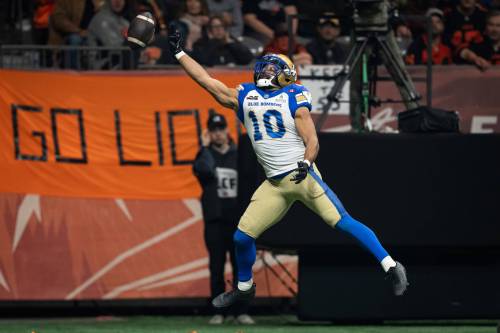 (Ethan Cairns / The Canadian Press)
                                Nic Demski misses a pass during the first half.