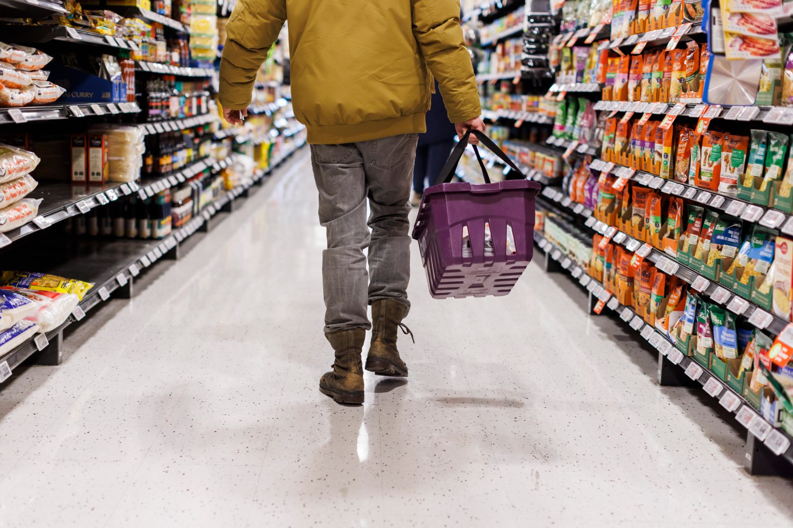 winnipegfreepress.com - Craig Lord and Ritika Dubey, The Canadian Press - Diesel-fuelled price hikes could stoke food inflation this fall, experts warn