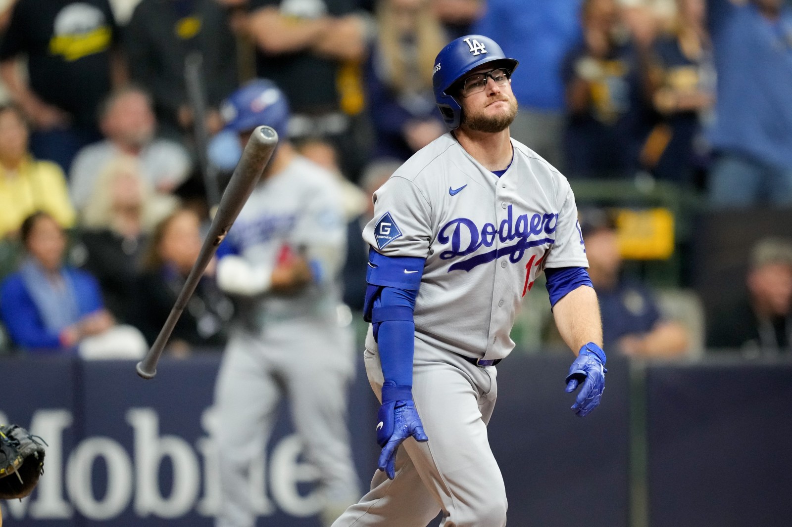 Dodgers fall 2-1 to Brewers in NLCS opener amid lineup struggles