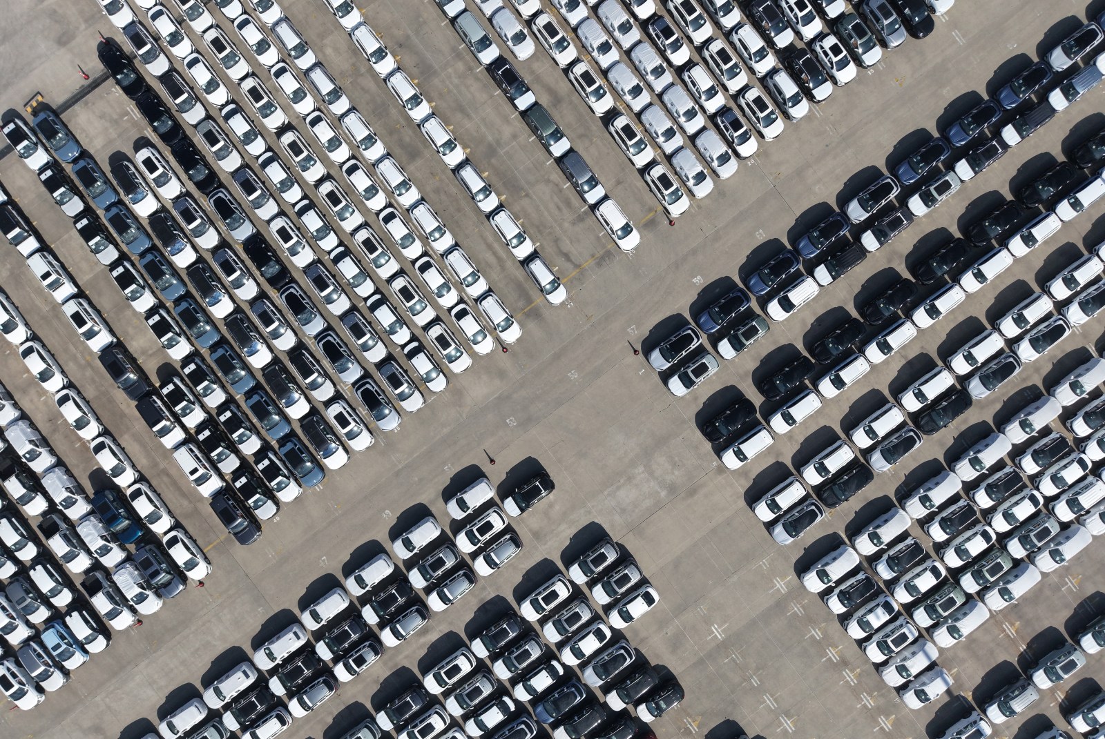 winnipegfreepress.com - Chan Ho-him, The Associated Press - Chinese carmakers increasingly rely on overseas markets as September exports surge